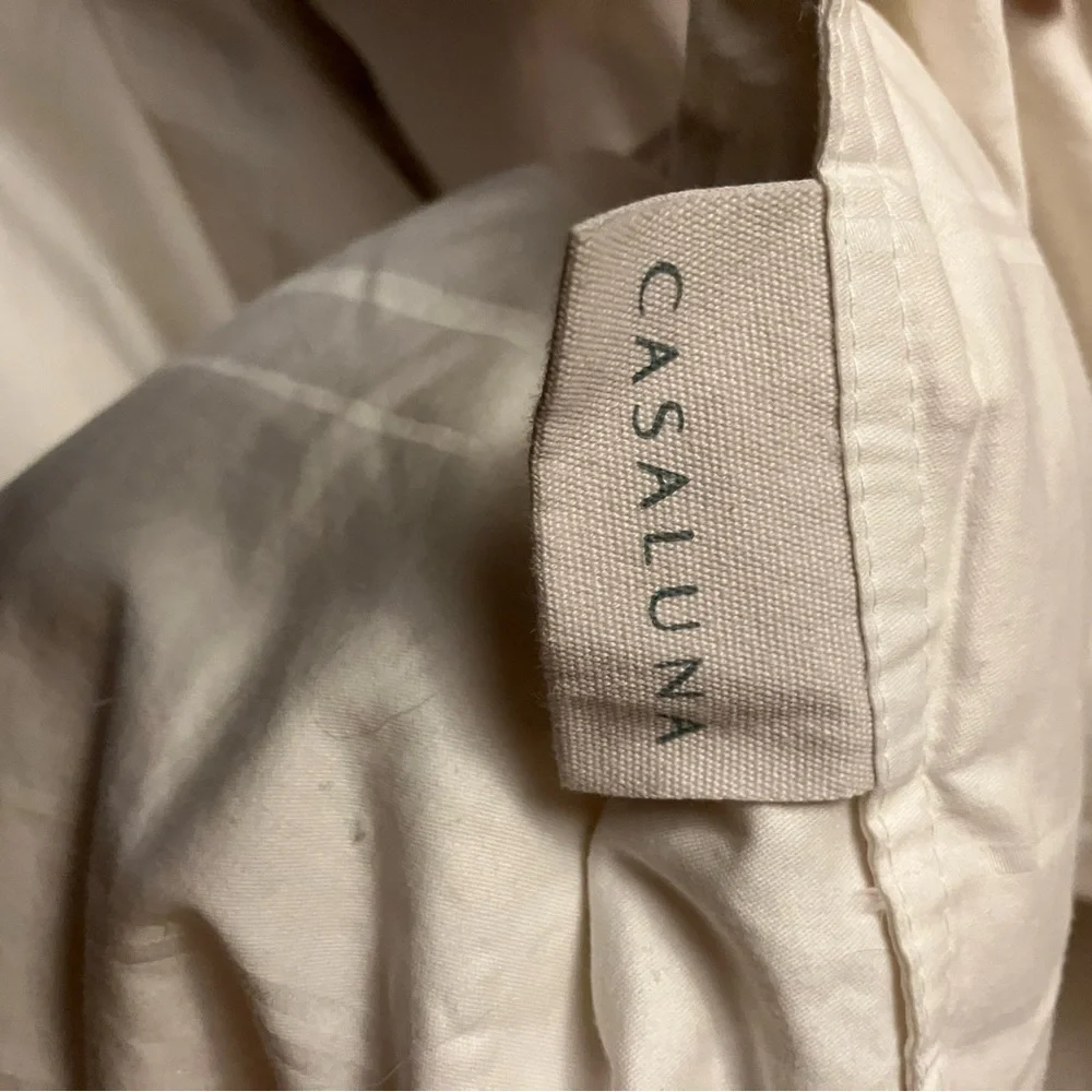 Casa Luna 2 piece set: form mid weight comforter and bamboo duvet cover Queen